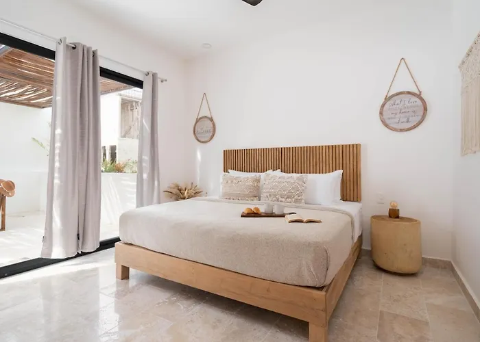 Cozy 3 Bedrooms Townhome-centrally Located-gated-wifi Tulum