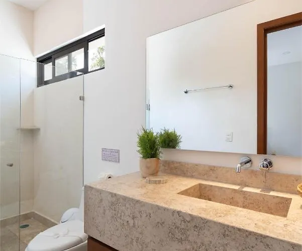 Apartamento Cozy 3 Bedrooms Townhome-centrally Located-gated-wifi *