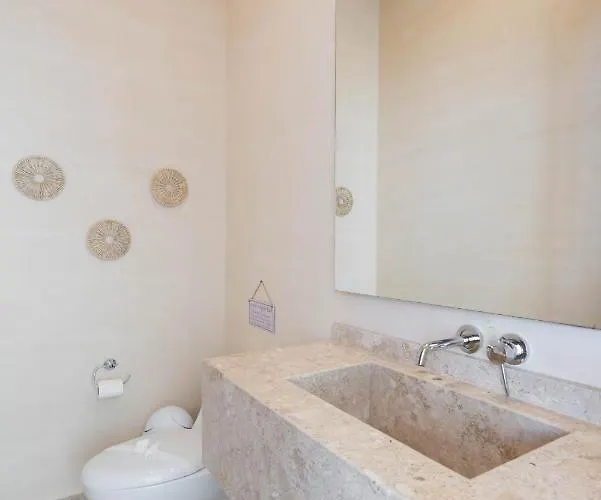 Cozy 3 Bedrooms Townhome-centrally Located-gated-wifi Apartamento Tulum